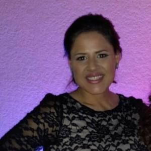 Meet your Posher, Frances